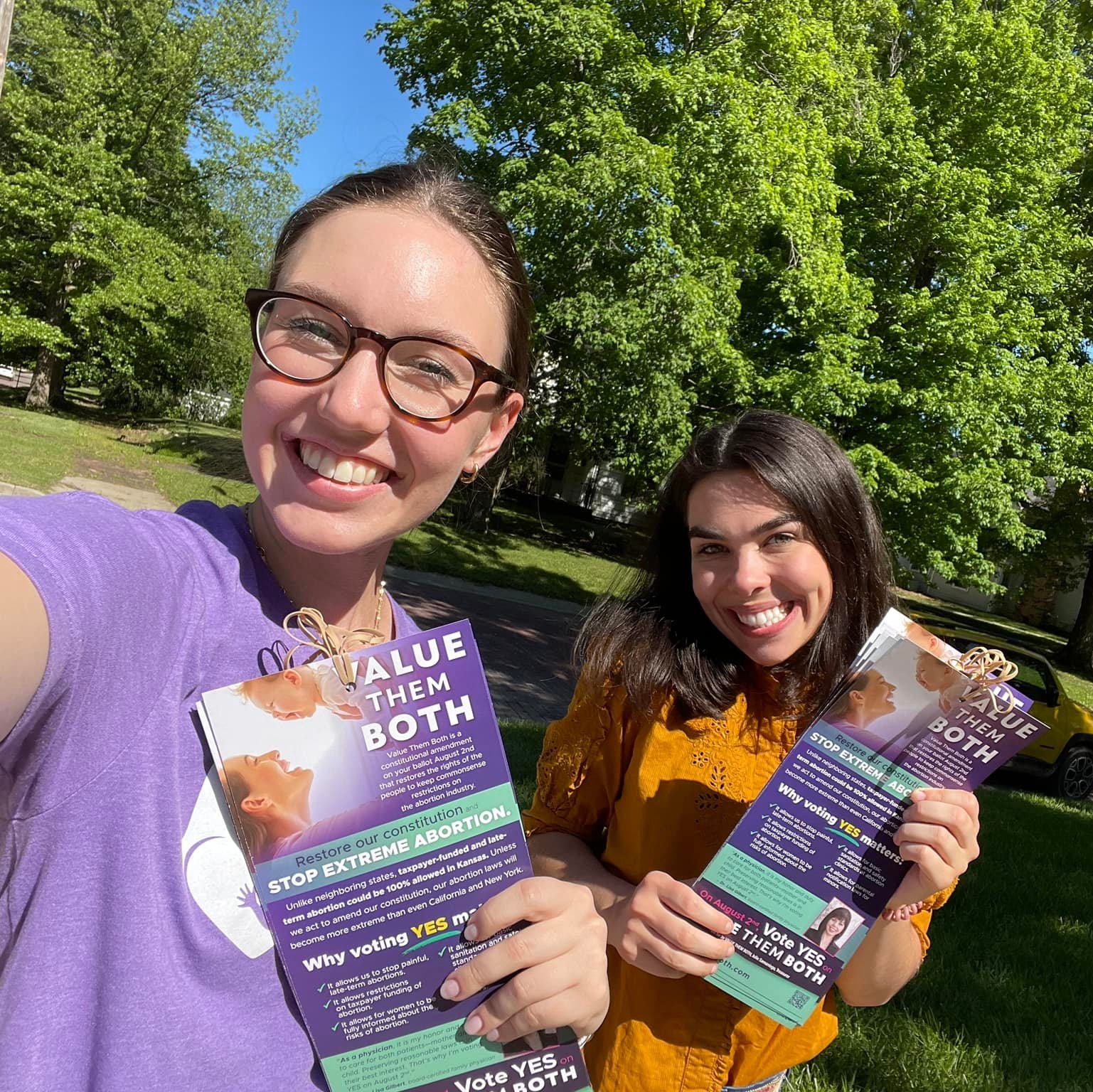 Value Them Both canvassers urge Kansans to vote YES.
